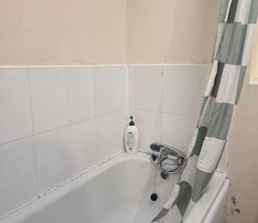 Wolverhampton House | Cozy room in Wolverhampton city centre
