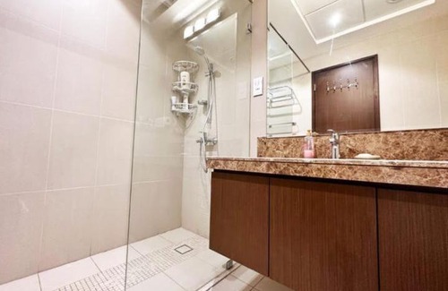 Muscat Apartment | Cozy room near pool muscat Bay