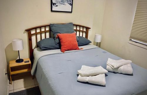 West Little Havana House | Cozy rooms in cute house, close to Miami airport - Free parking