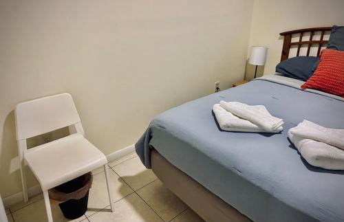 West Little Havana House | Cozy rooms in cute house, close to Miami airport - Free parking