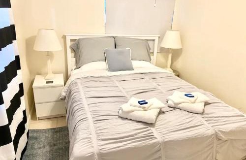 West Little Havana House | Cozy rooms in cute house, close to Miami airport - Free parking