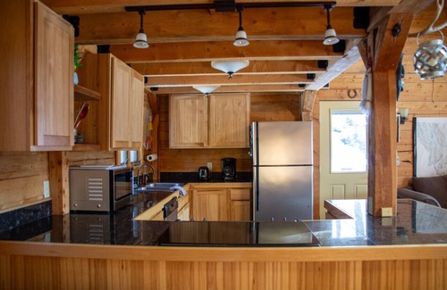 Bozeman House | Cozy Rustic Mountain Cabin | Breathtaking Views