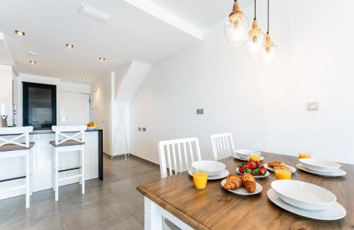 Los Arenales del Sol Apartment | Cozy sea view apartment
