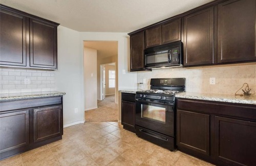 Clodine House | COZY SINGLE FAMILY HOME