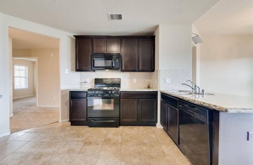 Clodine House | COZY SINGLE FAMILY HOME