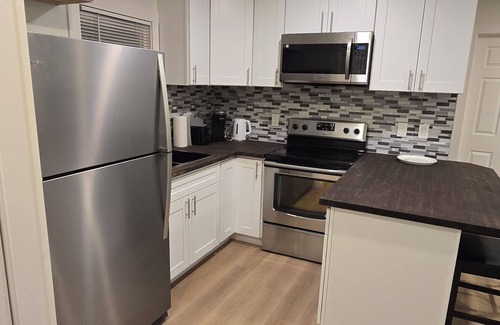 Carver House | Cozy small home one bedroom