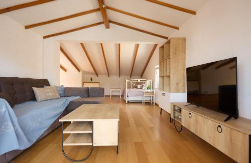 Chios Apartment | Cozy Sofita In Chios Island
