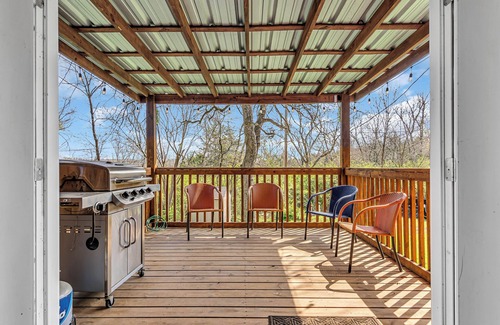 Kingston Cabin | Cozy & Spacious Lake Cabin w/2 living areas; one for adults & one for the kids!