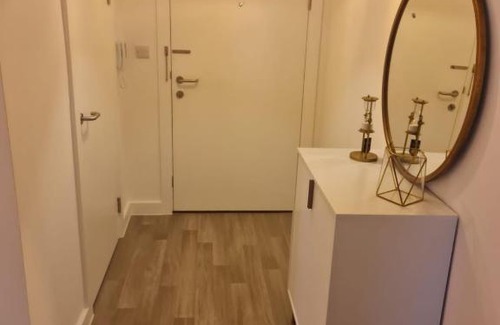 Thames Apartment | Cozy & Spacious One Bedroom Flat