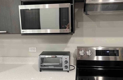 San Salvador Condo | Cozy, Spacious 2Br Apt w/Mountainview. Parking, Gym & Pool