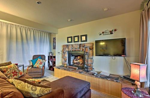 Tahoe Village Apartment | Cozy Stateline Condo with Hot Tub Access and Lake View