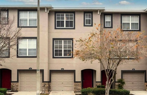Brandon Apartment | Cozy studio apartment with AC and WiFi in wonderful Brandon