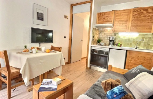 Val-d'Isere Apartment | Cozy studio for 2 in Val-d'Isère, near center and slopes, pet-friendly