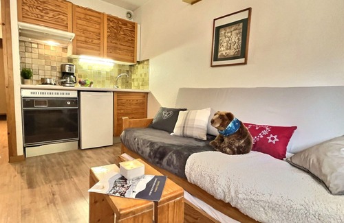 Val-d'Isere Apartment | Cozy studio for 2 in Val-d'Isère, near center and slopes, pet-friendly