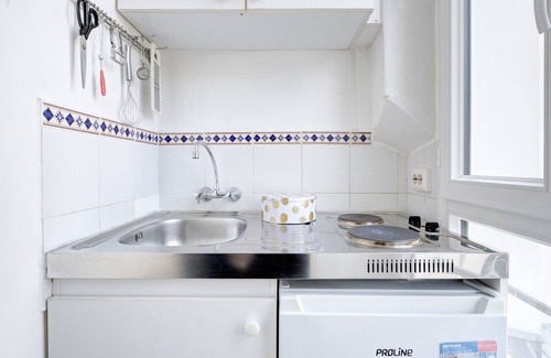 3rd Arrondissement Apartment | Cozy Studio for 2 in Le Marais