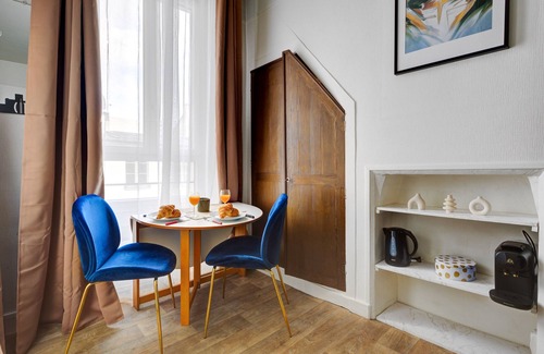 3rd Arrondissement Apartment | Cozy Studio for 2 in Le Marais