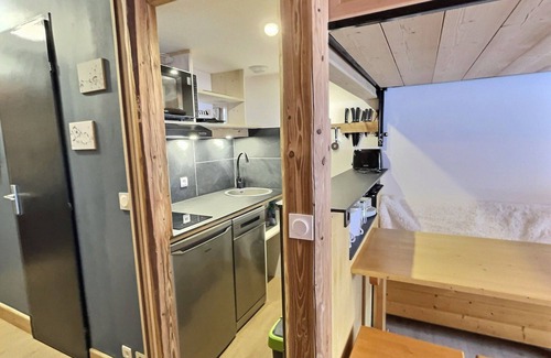 Val-d'Isere Apartment | Cozy studio for 4 in Val d'Isère with terrace