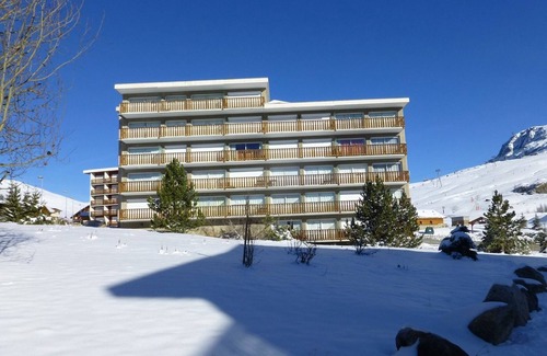 Cognet Apartment | Cozy Studio for 4 near Ski Slopes - Balcony & Pet Friendly - Alpe d'Huez