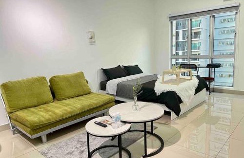 Seri Kembangan Apartment | Cozy Studio Galleria Equine Park ,KLIA, MRT, AEON, FOOD STREET