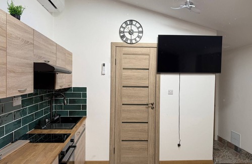 Birmingham Apartment | Cozy Studio in Birmingham, Kingstanding