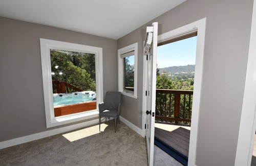 Fetters Hot Springs-Agua Caliente Apartment | Cozy studio in Sonoma with a private entrance, stunning views and a private spa!
