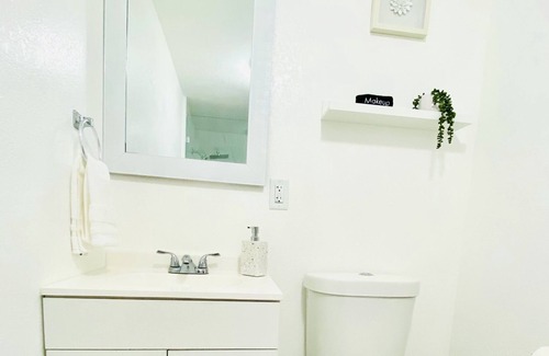 Conway Apartment | Cozy Studio minutes from Orlando Airport Unit B