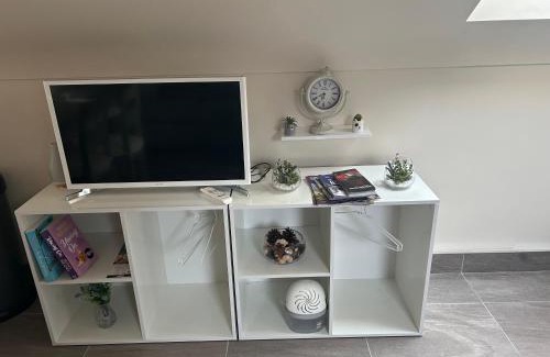 Gortaclare Apartment | Cozy Studio-Omagh-Continental Breakfast Included