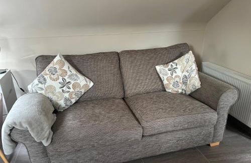 Gortaclare Apartment | Cozy Studio-Omagh-Continental Breakfast Included