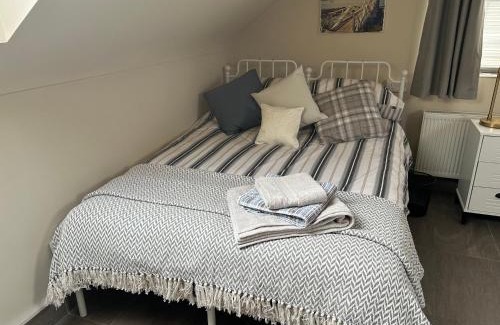 Gortaclare Apartment | Cozy Studio-Omagh-Continental Breakfast Included