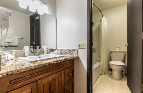 Lake Tahoe House | Cozy Studio w/Kitchenette Easily Accessible #113 at Donner Lake Village