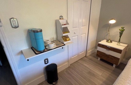 Princeton Apartment | Cozy studio with AC and WiFi in welcoming Homestead