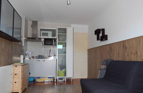 Pyrenees 2000 Apartment | Cozy Studio with South-Facing Balcony, Centrally Located, Sleeps 2 Adults + 1 Child