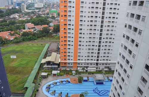 Rawasari Apartment | Cozy Style 2BR at Green Pramuka City Apartment