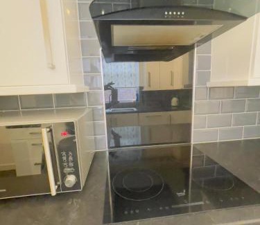 Thorpe Satchville Apartment | cozy & stylish one bedroom apartment