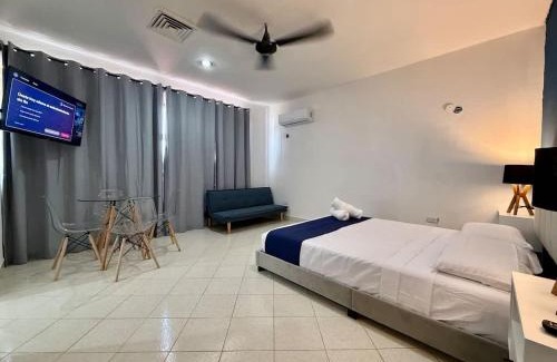 Colonia Campestre House | Cozy & Sunlit Apartment for 3 plus Pool
