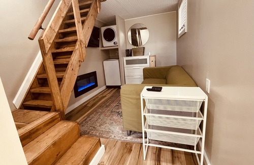 Charlotte House | Cozy Tiny Home located 15 minutes from uptown Charlotte!nnPet friendly!