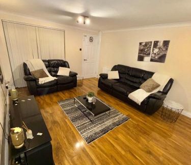 East Wickham House | Cozy Two Bedroom in Welling