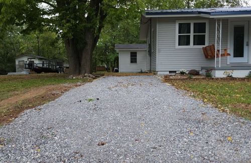Mountain View Cottage | Cozy unique cottage home. Ready for you to enjoy all the Ozark Mountains offers.