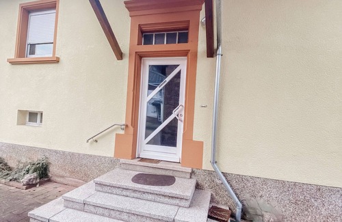Erlenbach bei Dahn Apartment | Cozy vacation apartment in the Dahner Felsenland. Perfect for hiking!