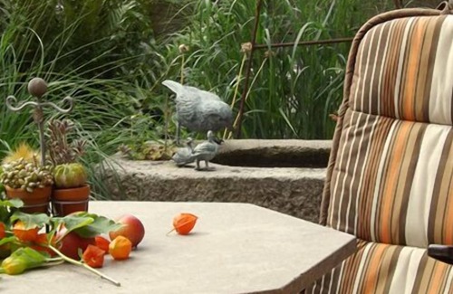 Prunn Apartment | Cozy vacation apartment (35sqm) with a magnificent view of Prunn Castle