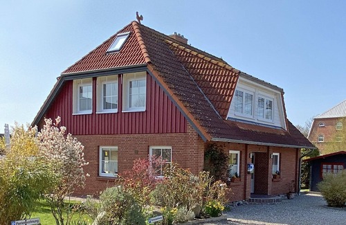 Kopendorf House | Cozy vacation home with garden and terrace on Fehmarn on the Baltic Sea with dog