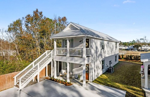 Bay St Louis House | Cozy Vacation Rental in Old Town Bay St Louis Unit C