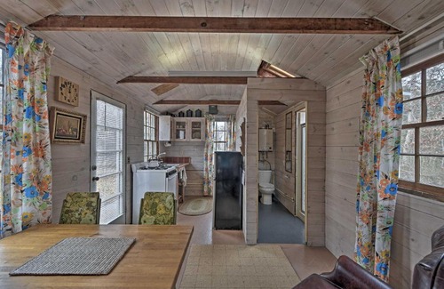 Tisbury House | Cozy Vineyard Haven Cottage Less Than 1 Mi to Beach!