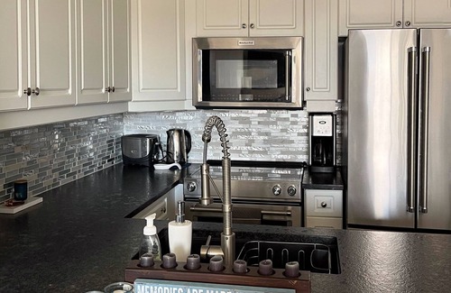 Collingwood Condo | Cozy waterfront ski/summer retreat with spectacular amenities on property!