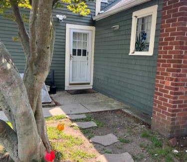 North Weymouth Apartment | Cozy Weymouth cottage, walk to beach