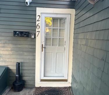 North Weymouth Apartment | Cozy Weymouth cottage, walk to beach
