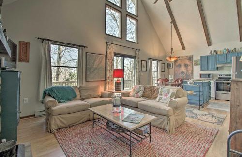 Wintergreen House | Cozy Wintergreen Cabin Near Mountain Inn and Slopes!