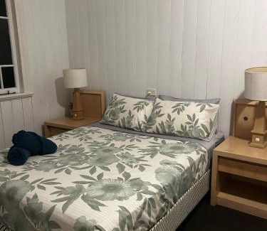East Brisbane House | CozyHomes Stadium Norman B&B