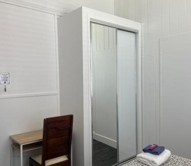 Woolloongabba House | CozyHomes Woolloongabba Comforts