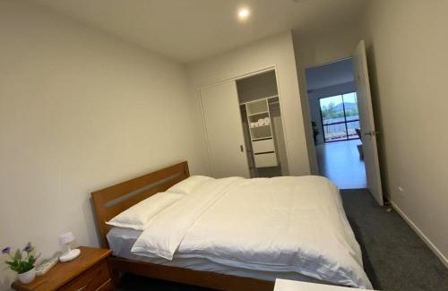 Auckland House | CozyNest